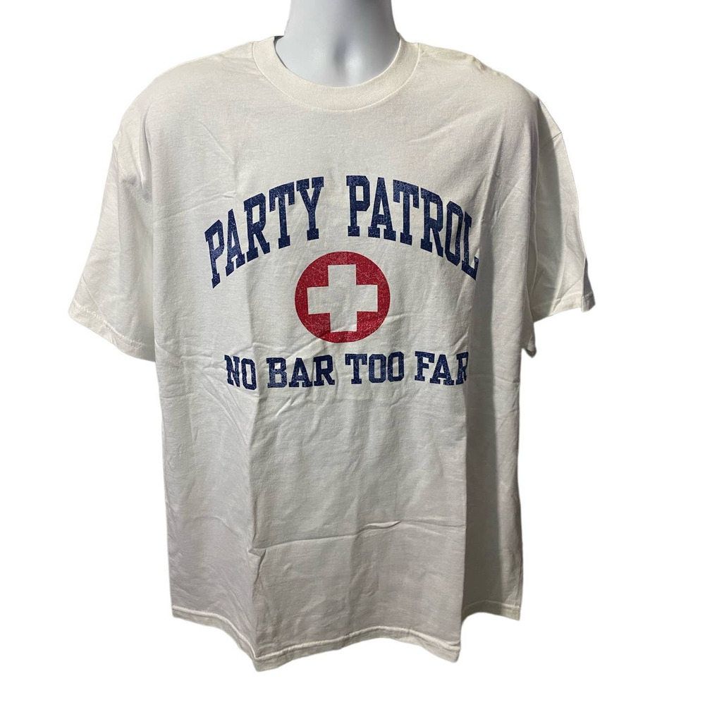 NWT Tennessee River tag Party Patrol No Bar too Far XL white shirt Funny Dad